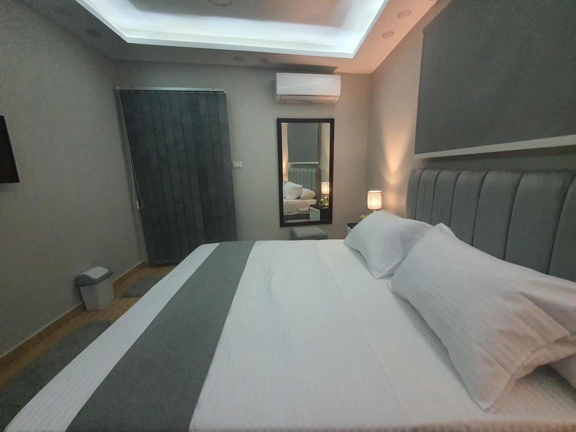 Youvala Serviced 30th Appartement *