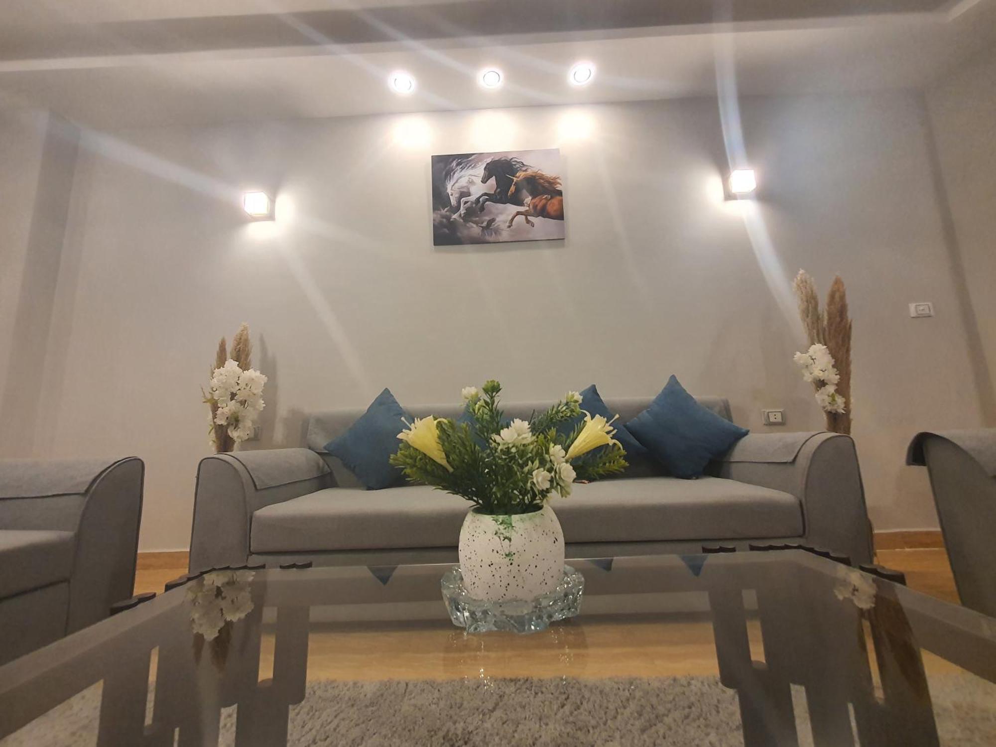 Appartement Youvala Serviced 30th *